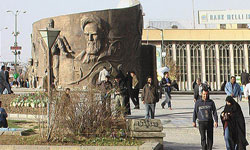 کف‌سازی میدان امام خمینی قم در مرحله پایانی قرار دارد